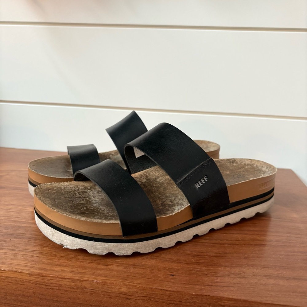 REEF Women's Cushion Vista Hi Platform Sandals Black  Vegan Leather Size 8 Comfy - Picture 2 of 6